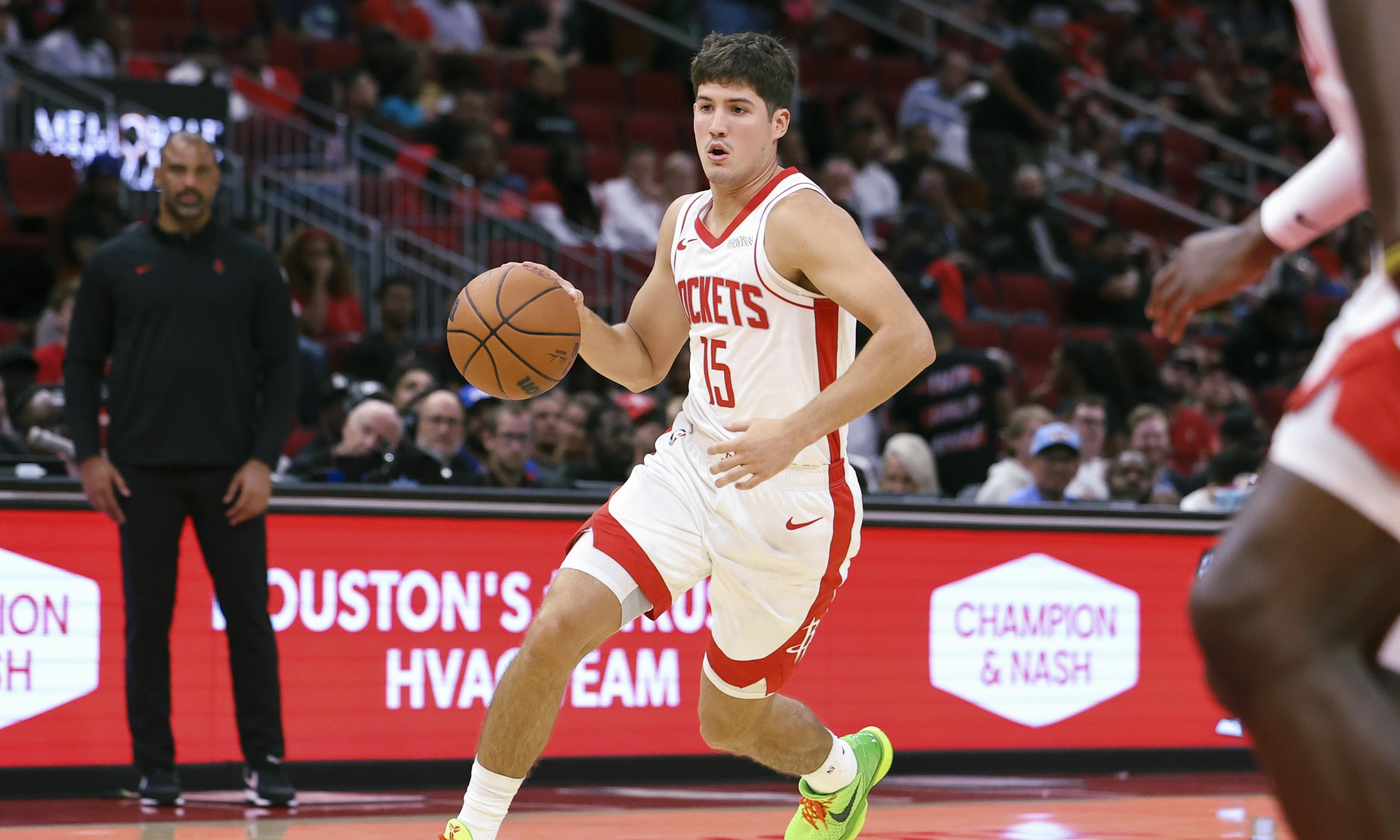 开云体育-关于转折点！勒沃库森扳平良机，NBA总决赛关键时刻攻防权衡，赛场秩序良好，轮换策略成焦点的信息