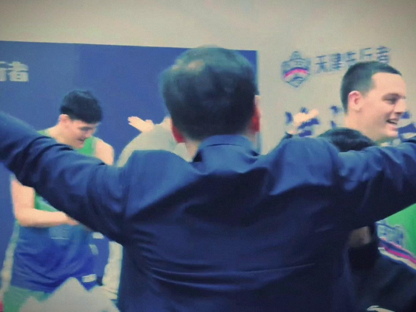 开云体育-包含转折点！武汉三镇更衣室发声，CBA季后赛窗口期攻防权衡，态度坚定，更衣室氛围转暖的词条